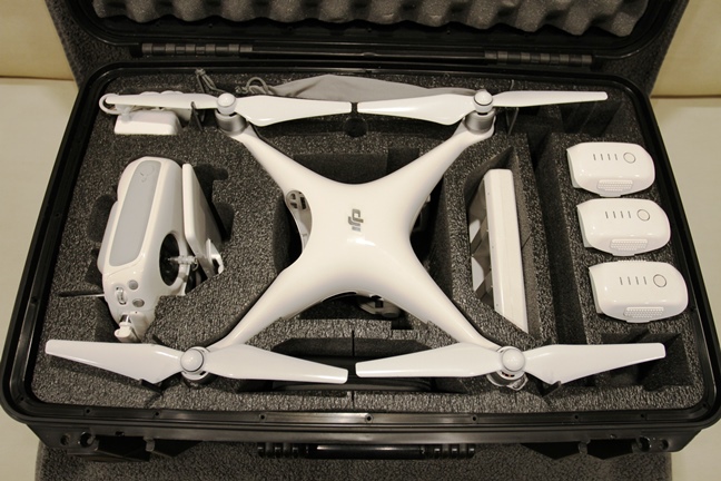 2 - Case - Open.JPG