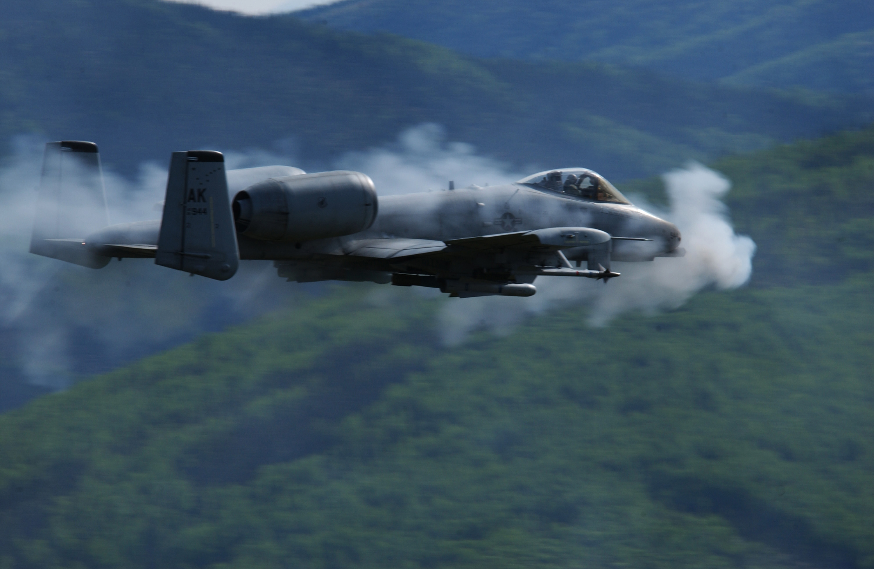 A-10_Thunderbolt_II_Gun_Run.JPEG