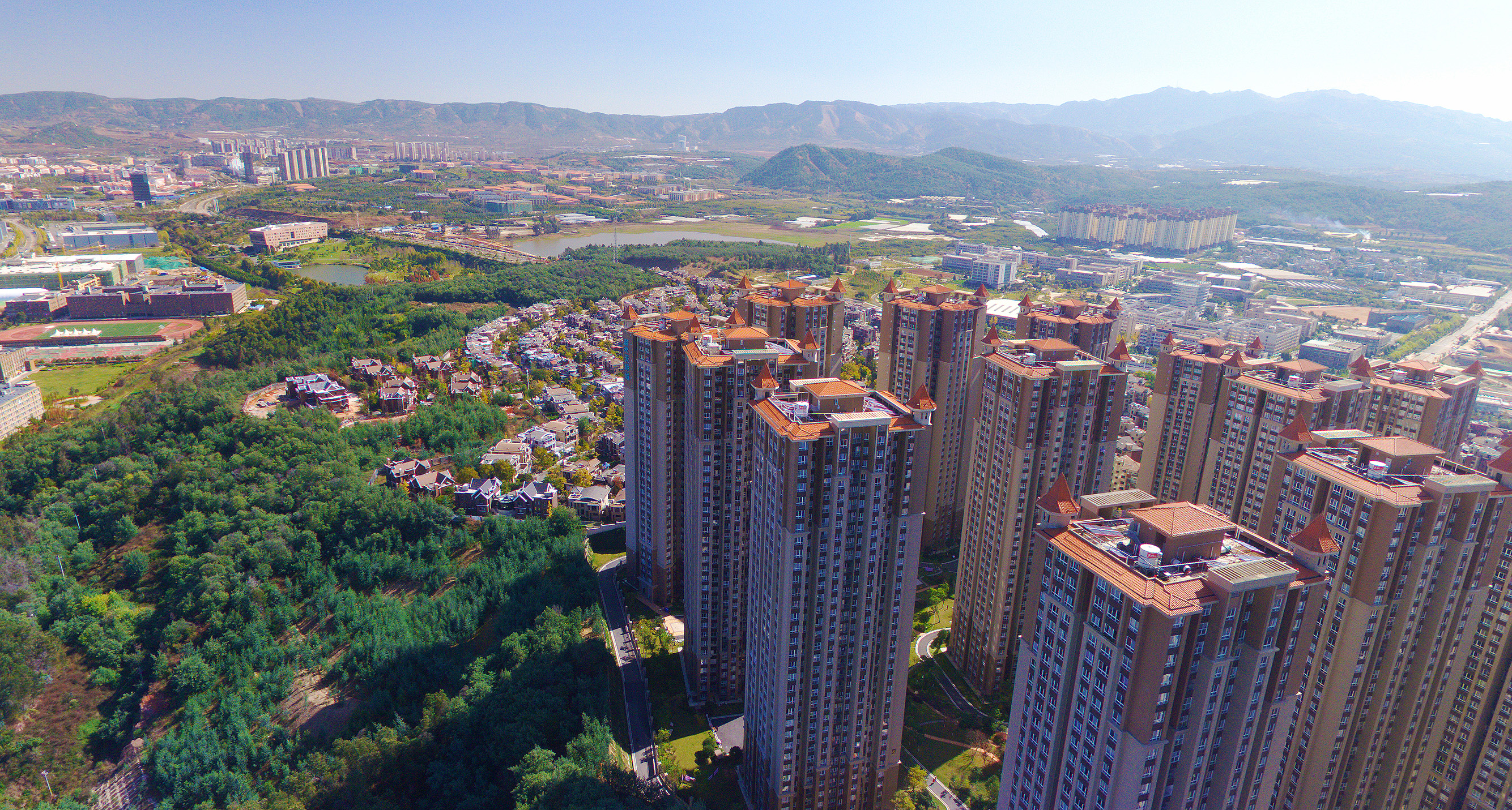Condo Out Pano2.jpg