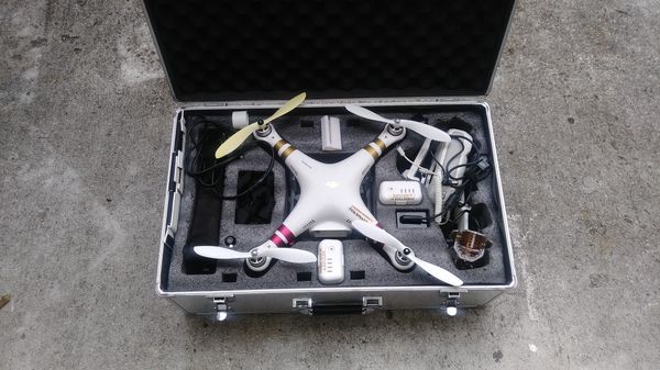 DJIPHANTOM 3PROFESSIONAL1.jpg