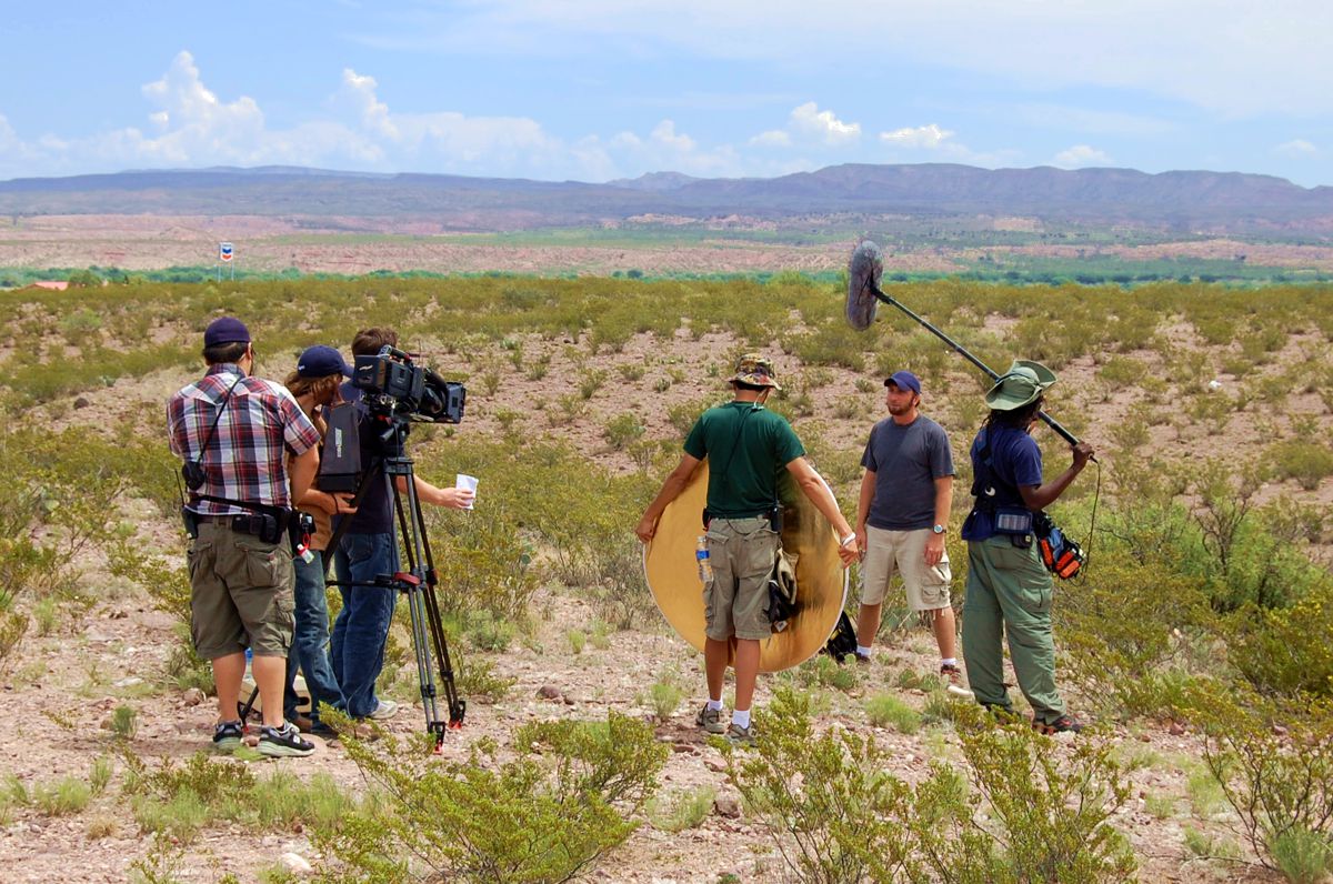 Film_Crew03.jpg