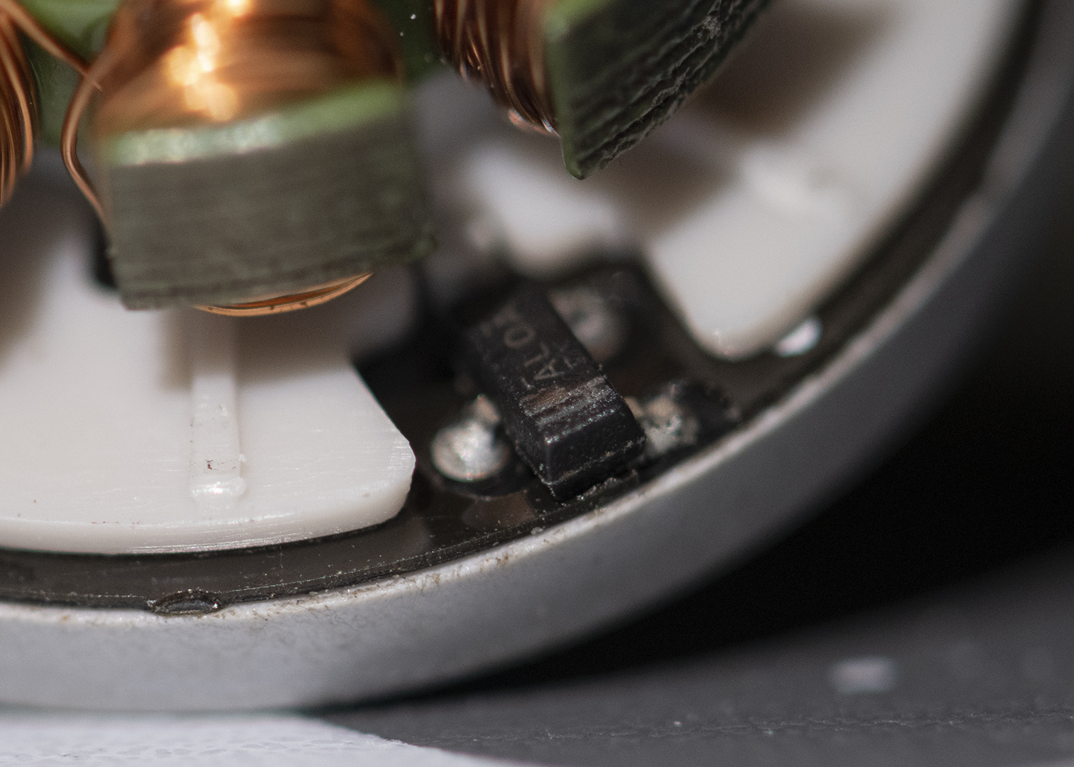 P4Pv2 yaw motor sensor 1.jpg